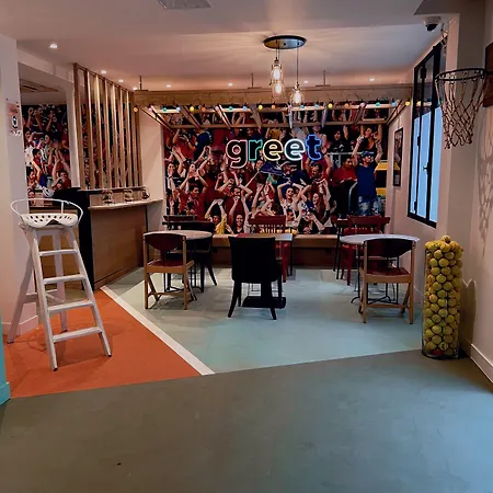 Greet Billancourt Paris Hotel 3*